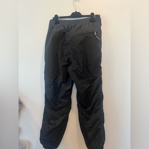North Face men’s gore-Tex pants size large - Picture 3 of 4